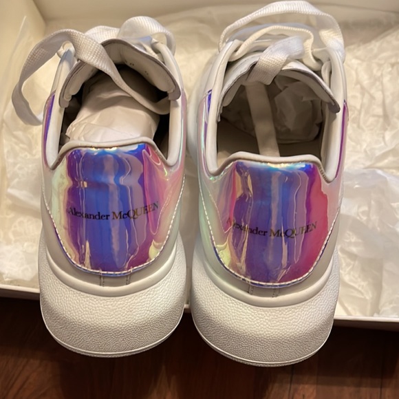 Authentic. Worn once. 38. Original box and tags - Picture 4 of 4